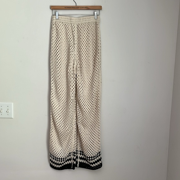 Pants - Ultra pink Crochet Knit Pants fully lined in Black and Cream Sz Xs bin F